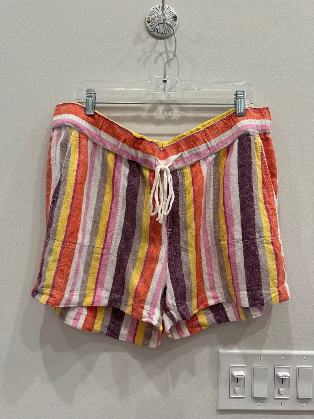 Caslon (Nordstrom) Linen Blend Stripe Shorts Size L
